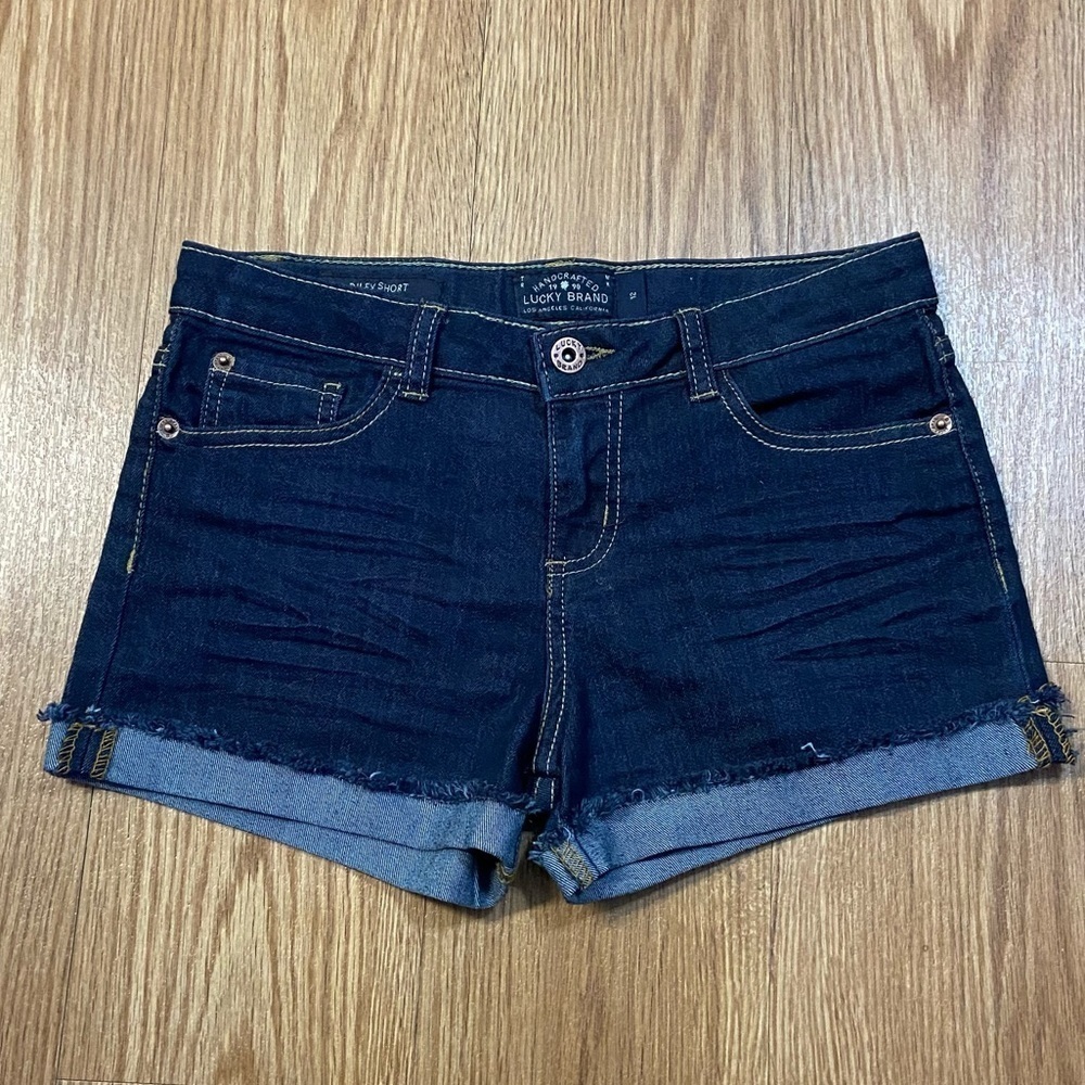 Lucky Brand Riley Roll Shorts - Picture 2 of 14
